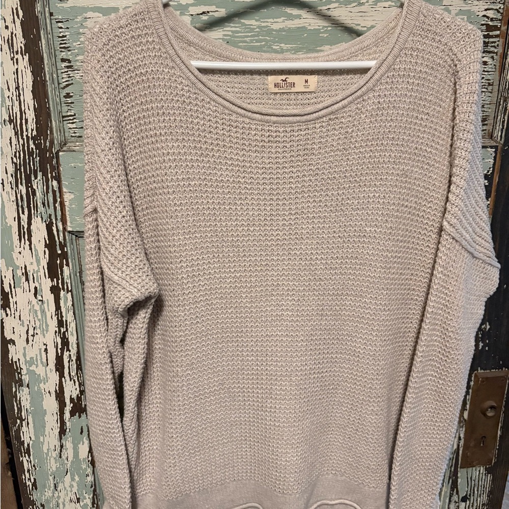 Hollister Women's Beige Sweater
